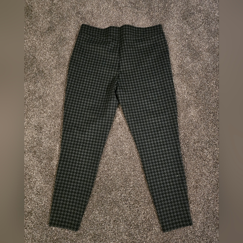 Maurices XL Reg Black and Gray Houndstooth Pants